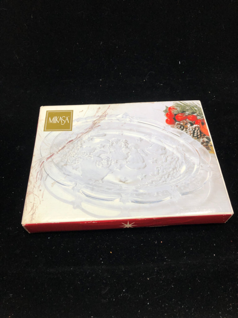 NIB CLEAR GLASS SERVING DISH-MIKASA.