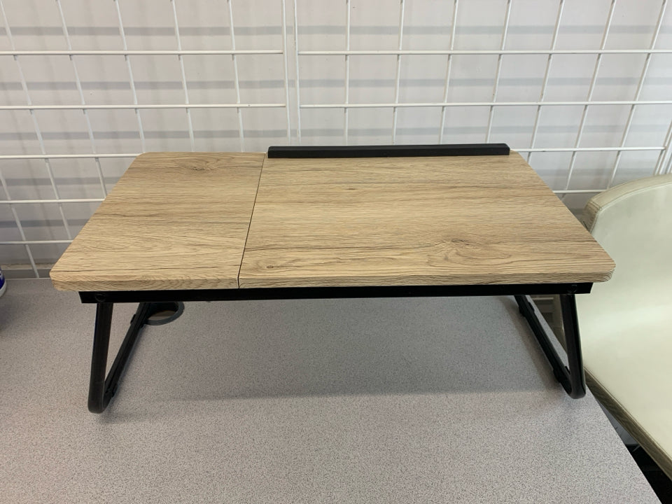 LIGHT-WOOD DESIGN ADJUSTABLE FOLDING LAP DESK.