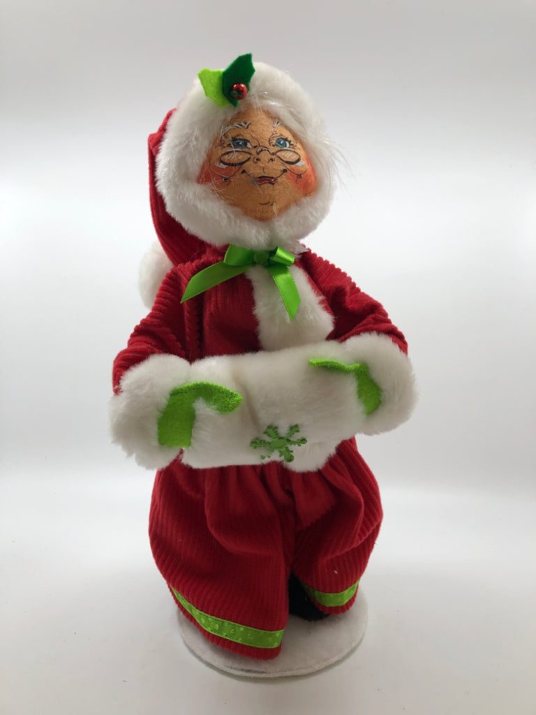MRS CLAUS ANNALEE W/ WEARING CORDUROY & GREEN ACCENTS.