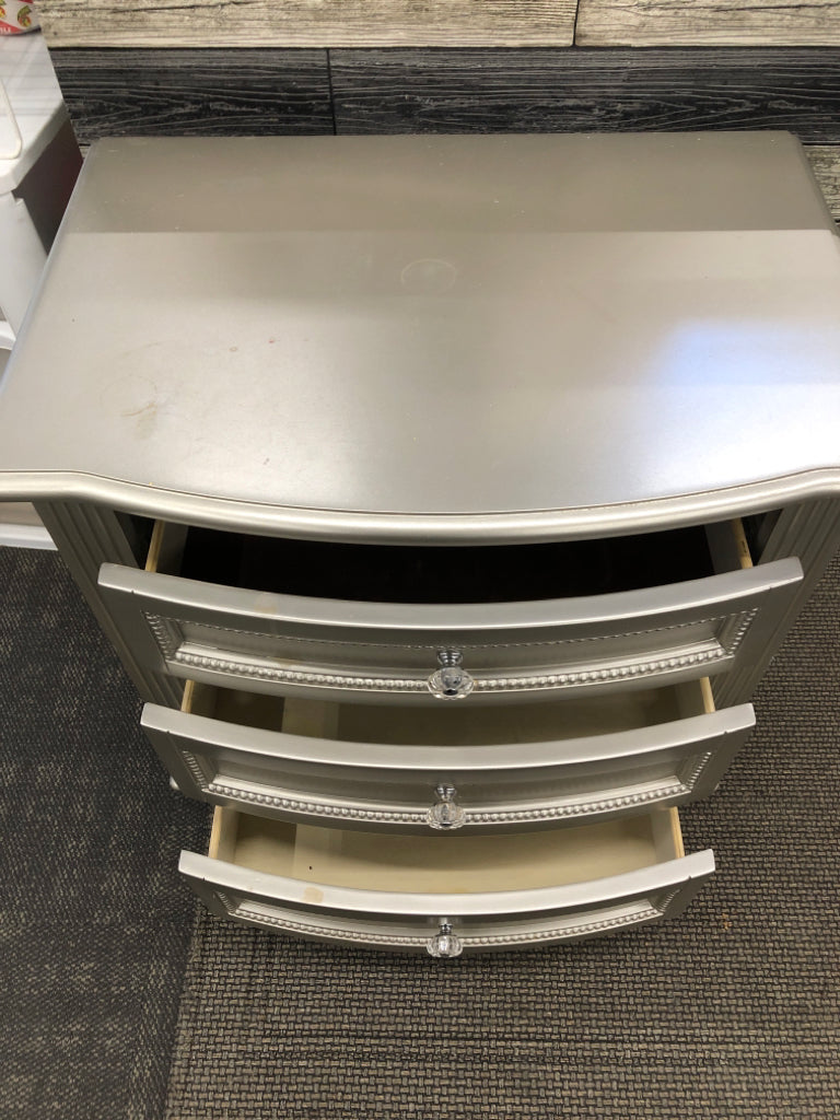 SILVER 3 DRAWER NIGHTSTAND.