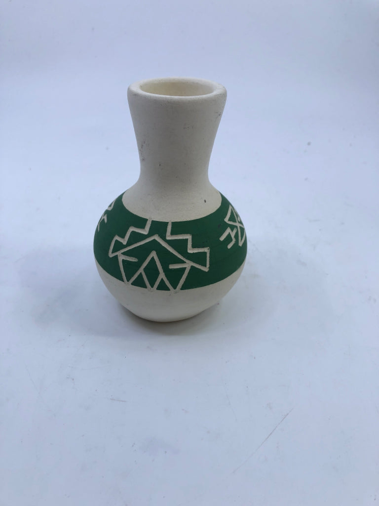 CREAM W GREEN ACCENT VASE.