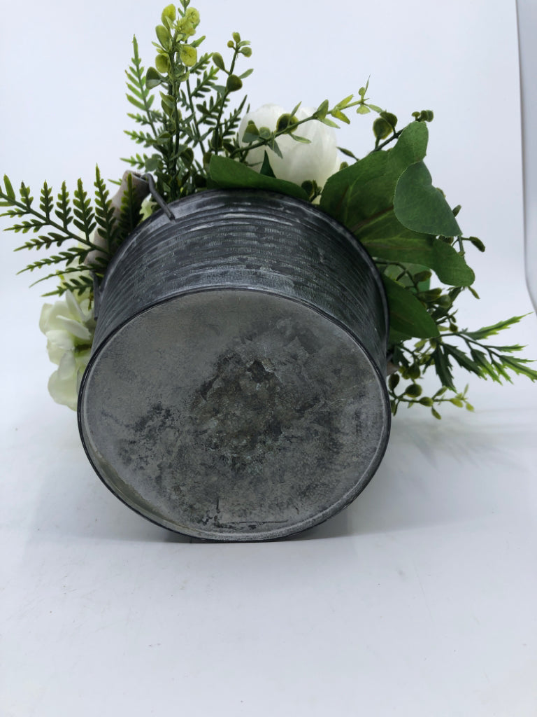 FAUX HYDRANGEA/FLOWERS IN TIN.