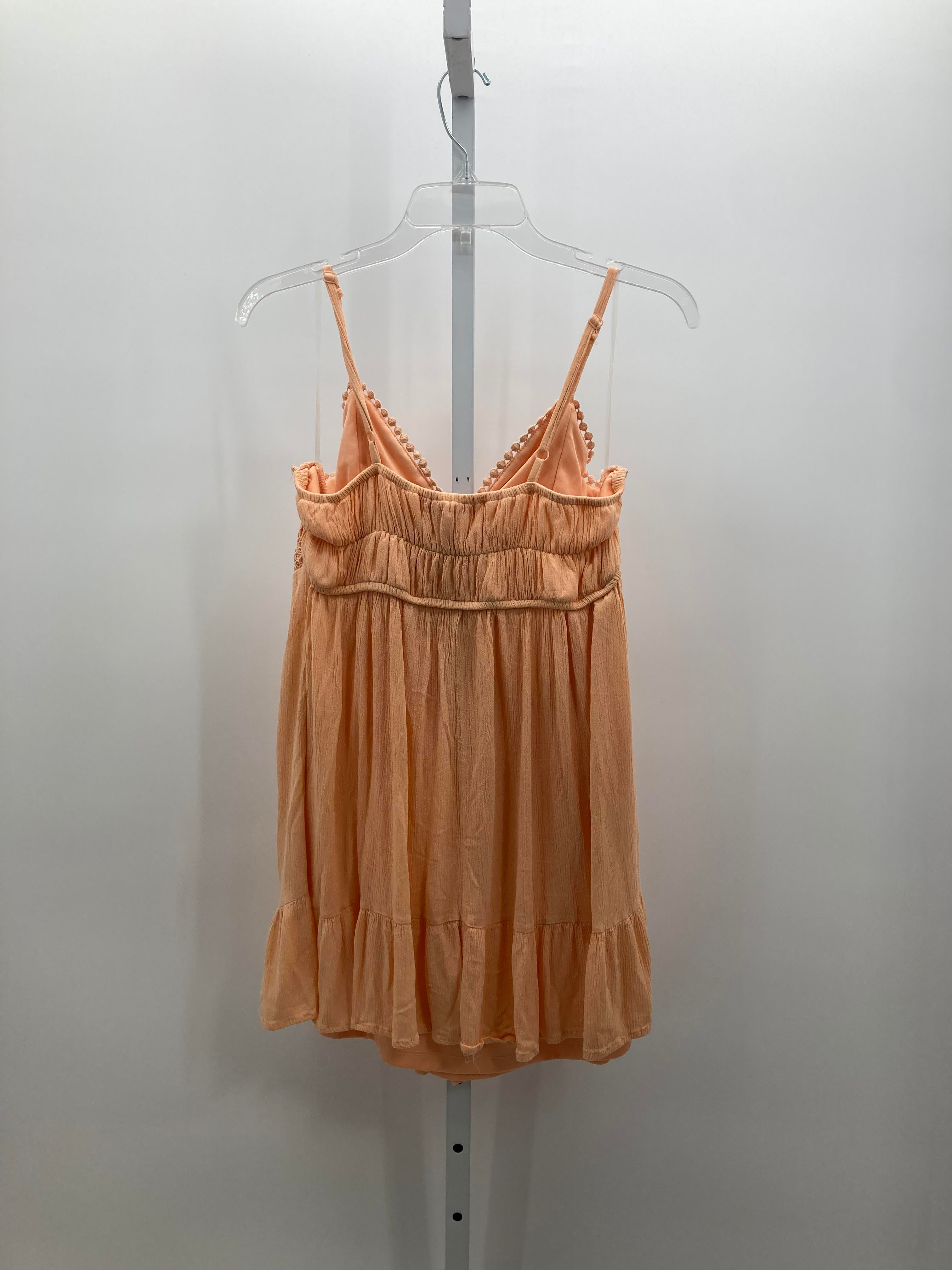 Almost Famous Size Large Juniors Sleeveless Shirt