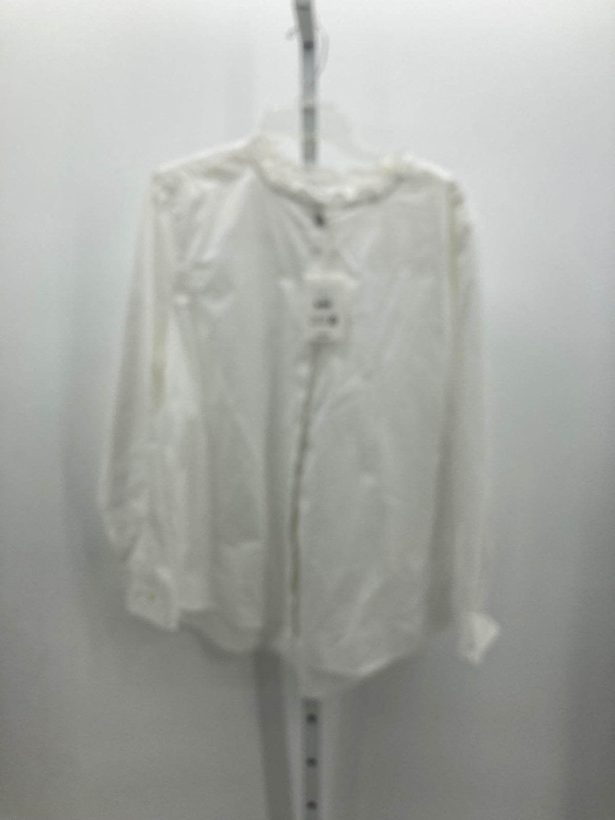 Free Assembly Size Extra Large Misses Long Sleeve Shirt