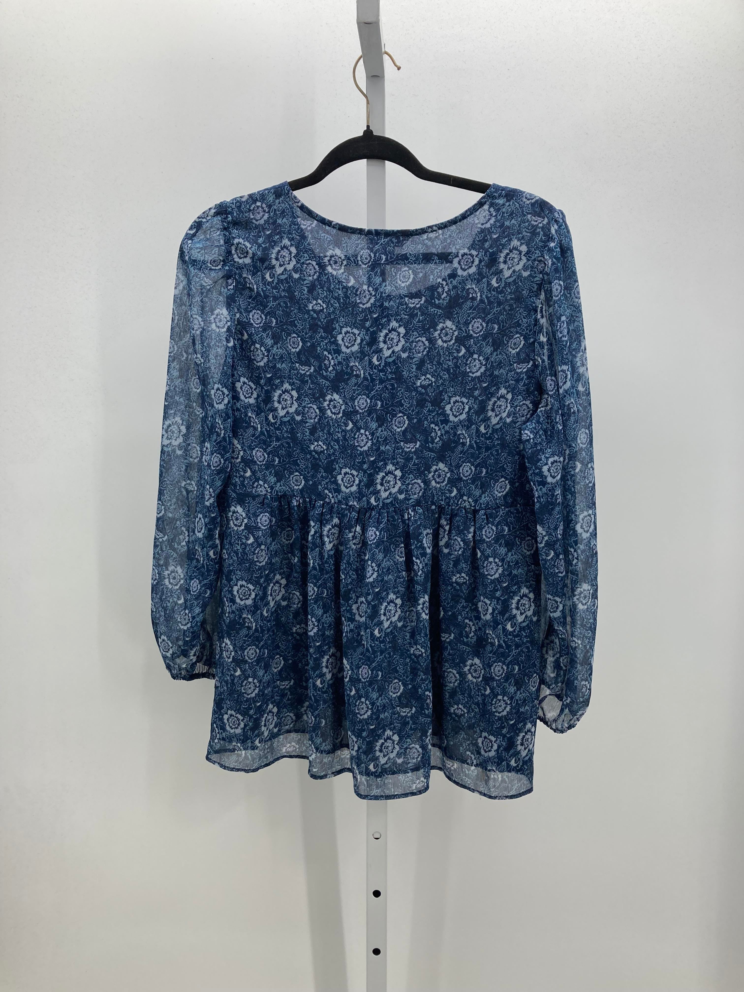 Lucky Brand Size Medium Misses Long Sleeve Shirt