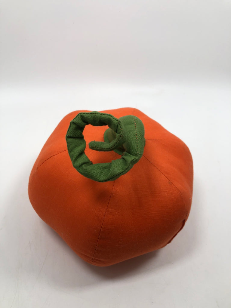 ORANGE CLOTH PUMPKIN.