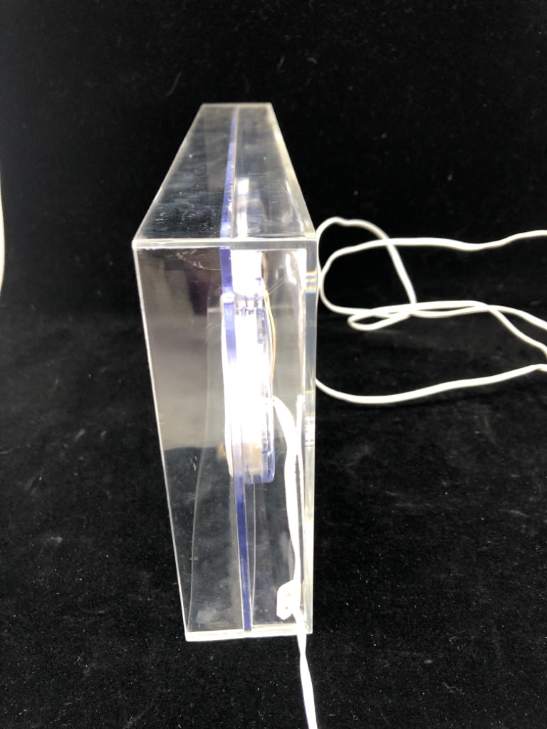 XOXO CLEAR PLASTIC NEON SIGN.