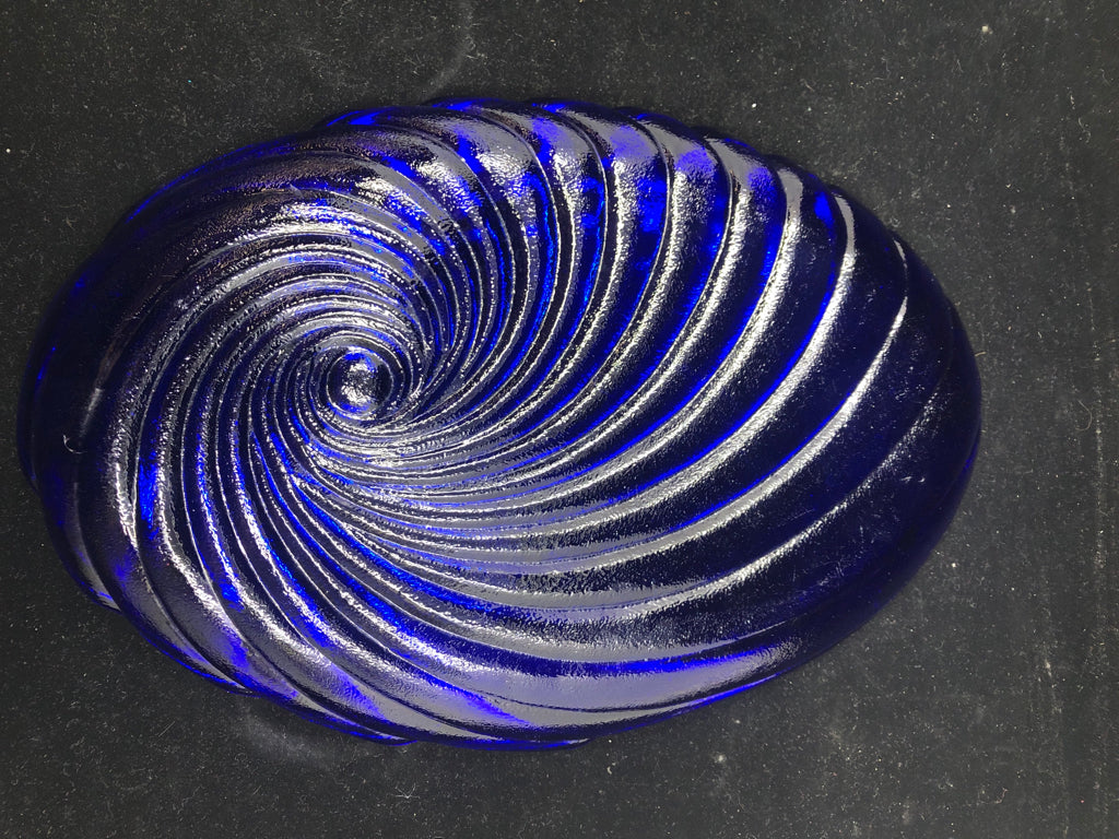 COBALT BLUE OVAL SERVING TRAY.