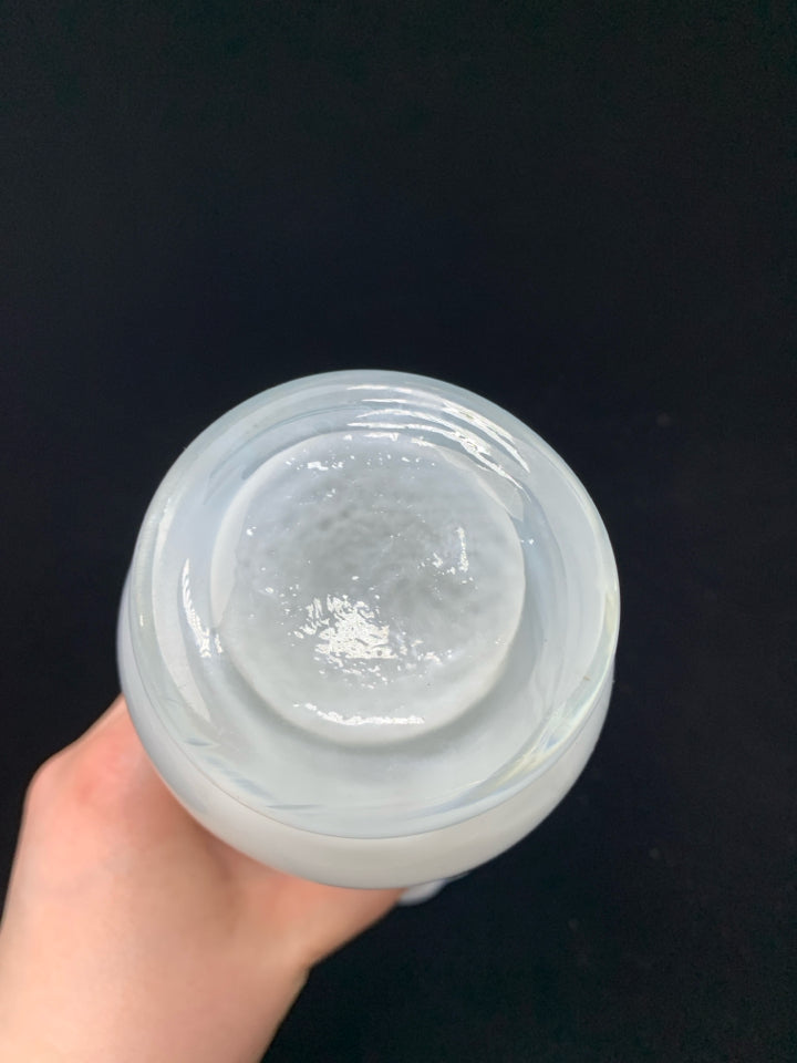 VTG LIGHT BLUE BLOWN GLASS BUD VASE W/FLUTED RIM.