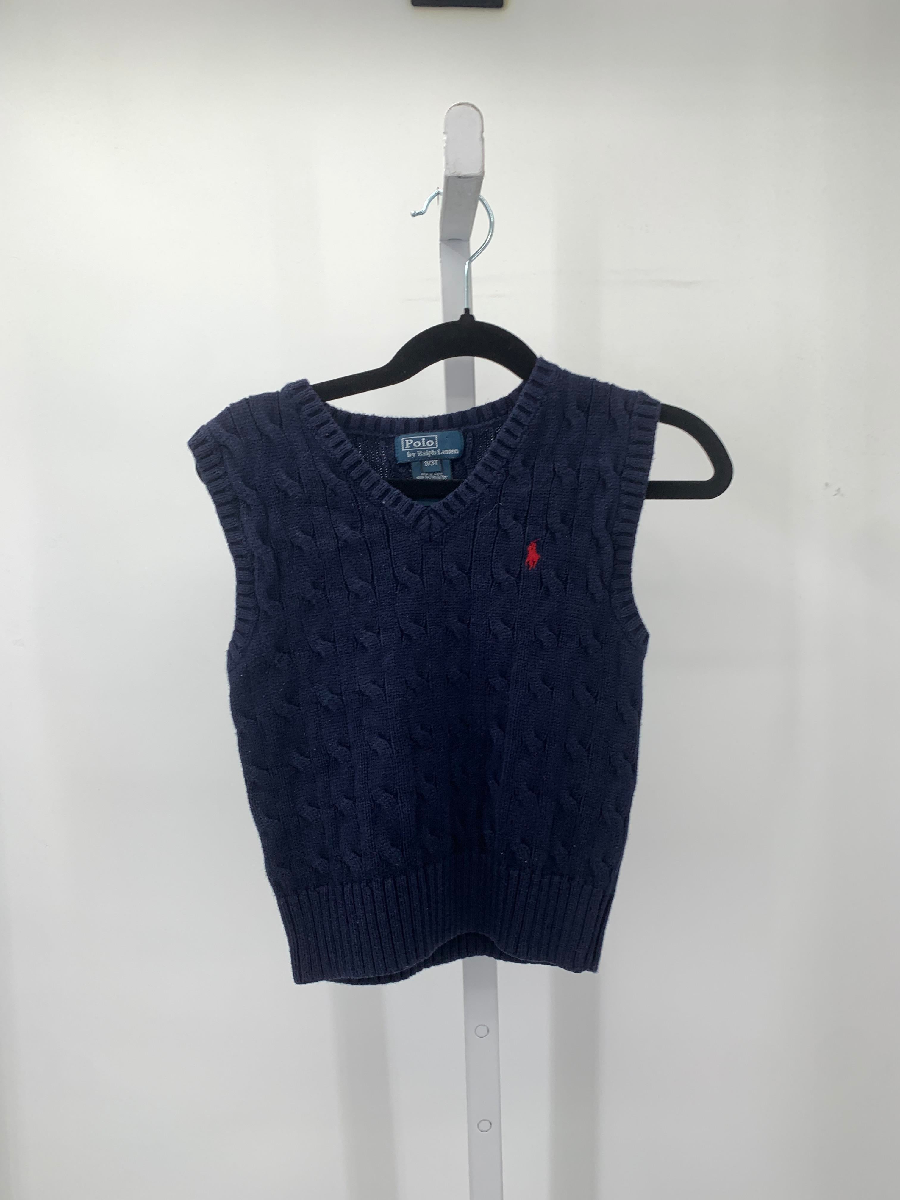 CABLE KNIT VNECK SWEATER VEST