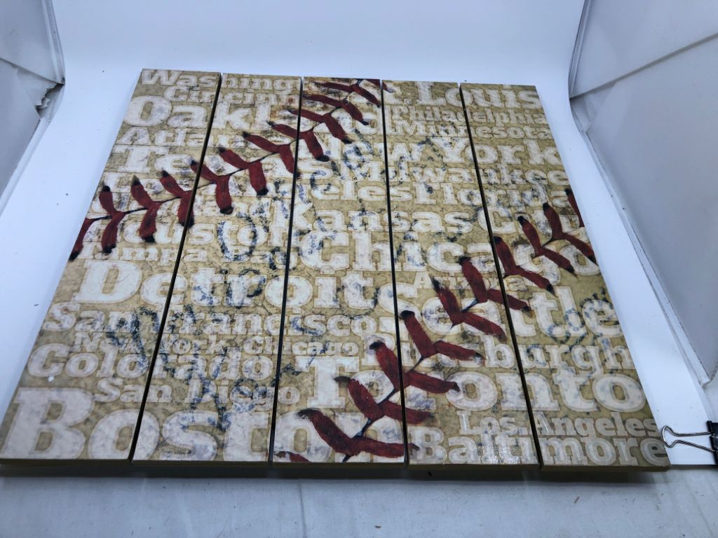 BASEBALL PRINT WOOD WALL DECOR.