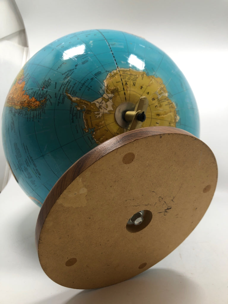 GLOBE ON WOOD PEDESTAL DESK DECOR.
