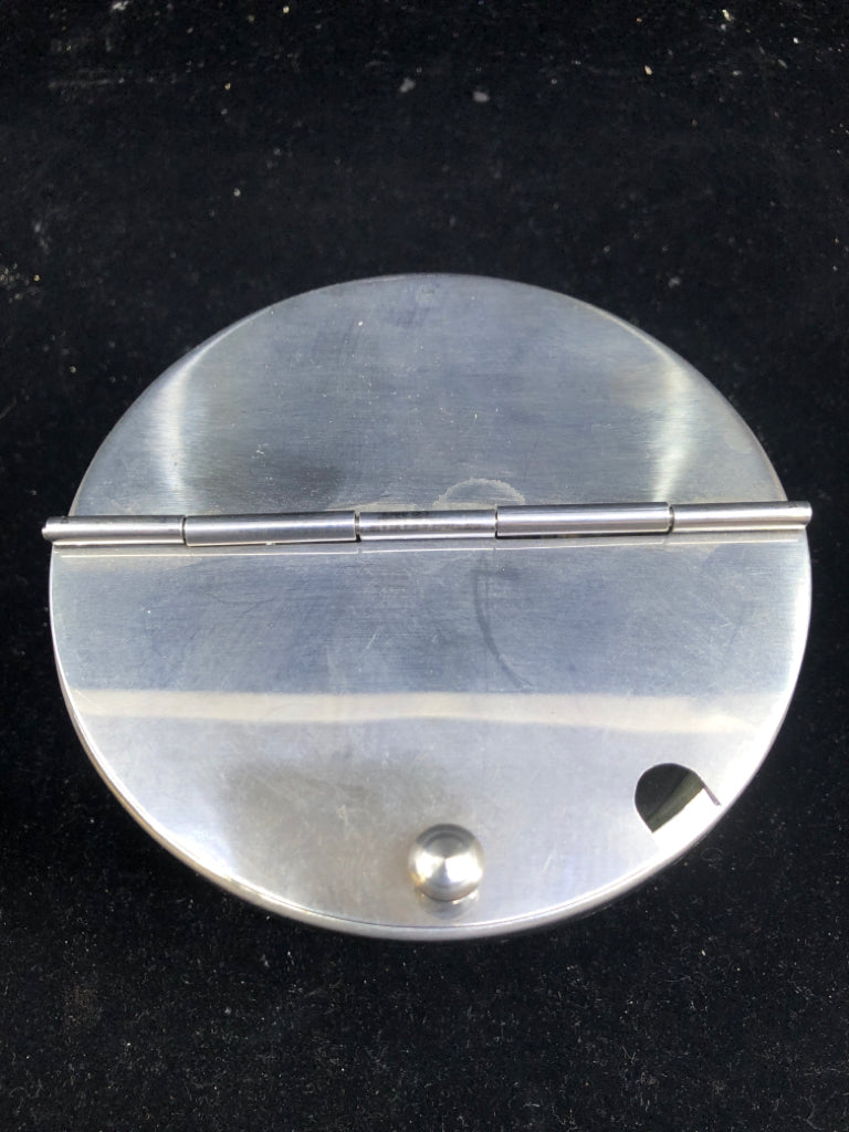 VTG GLASS SUAGR BOWL W METAL LID.