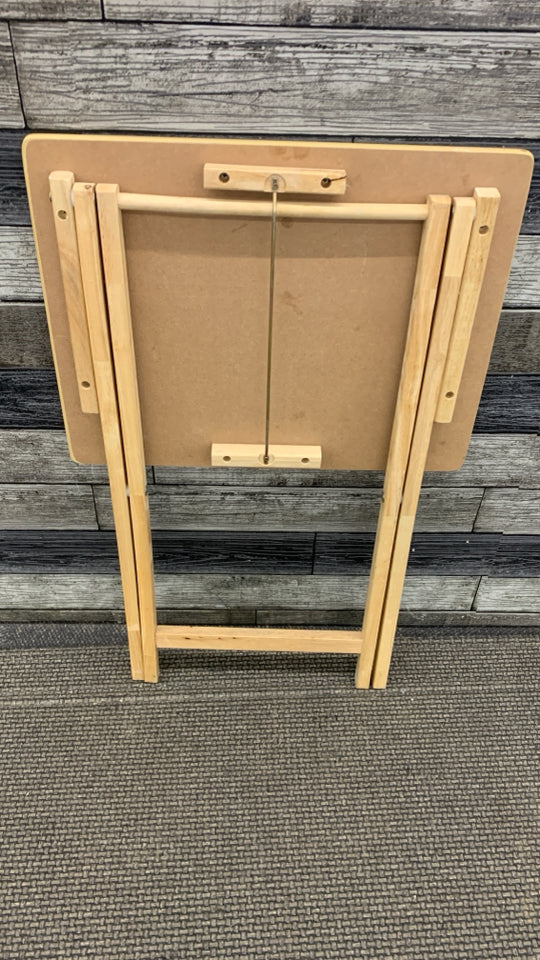 BLONDE WOOD TV TRAY.