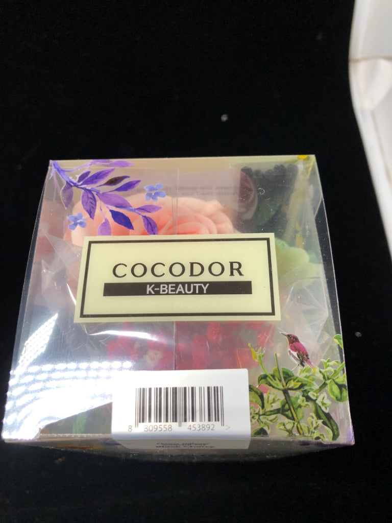 NIB FLOWER DIFFUSER-BLACK CHERRY