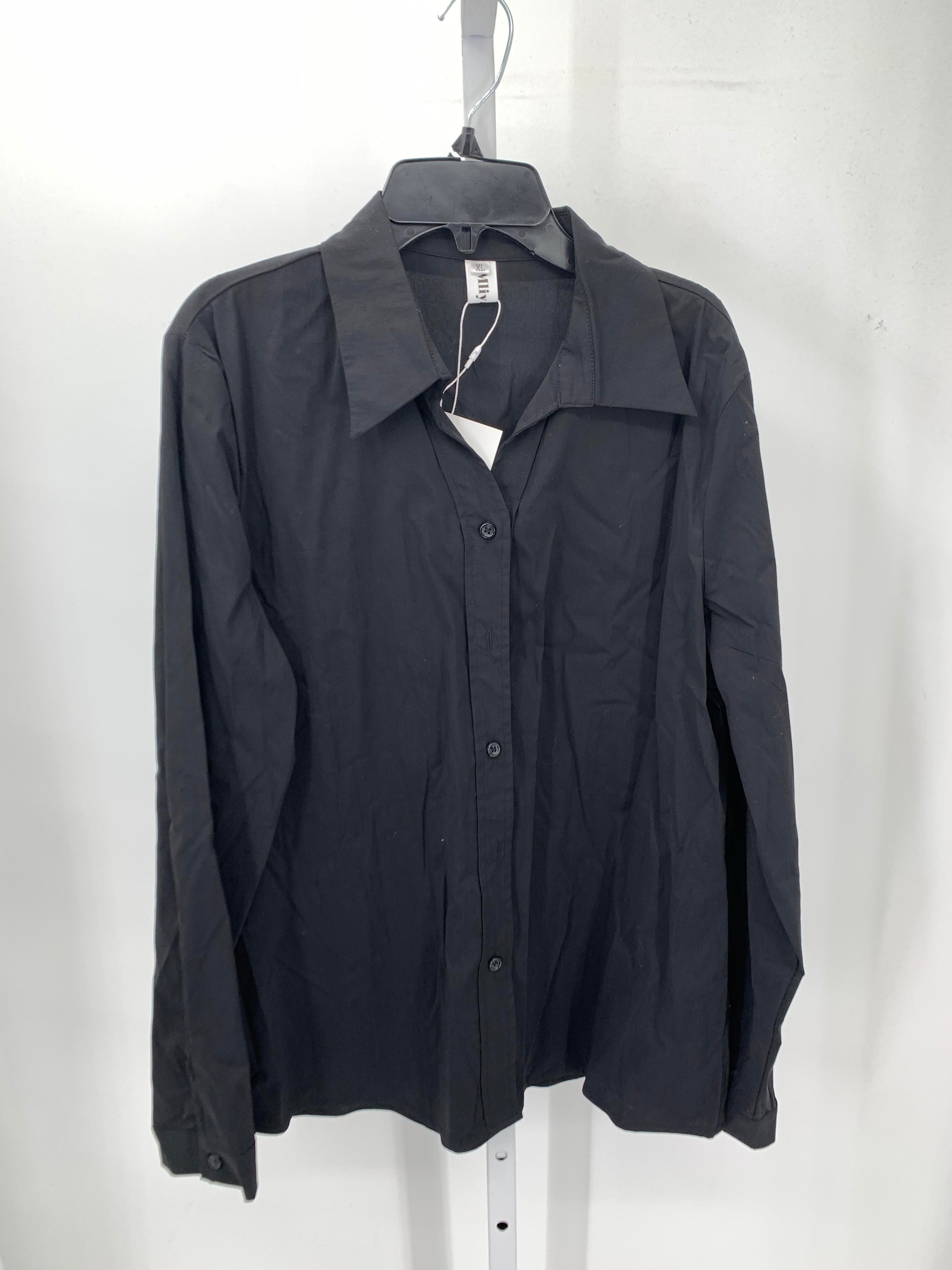 Size Extra Large Misses Long Sleeve Shirt
