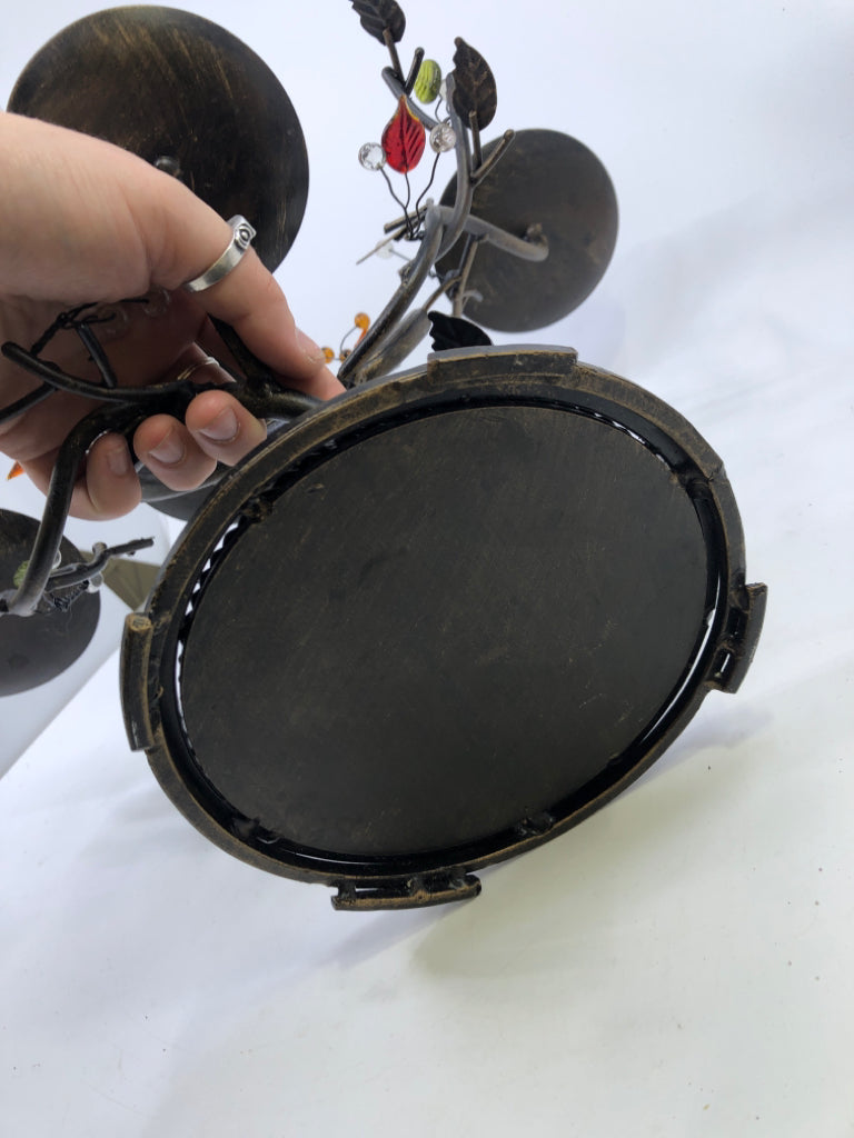 BRONZE METAL W/LEAVES PILLAR CANDLE HOLDER.