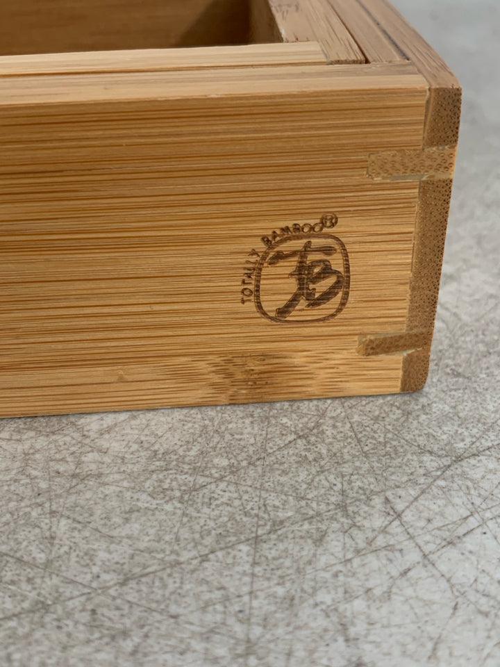 EXPANDABLE TOTALLY BAMBOO DRAWER ORGANIZER SILVERWARE.