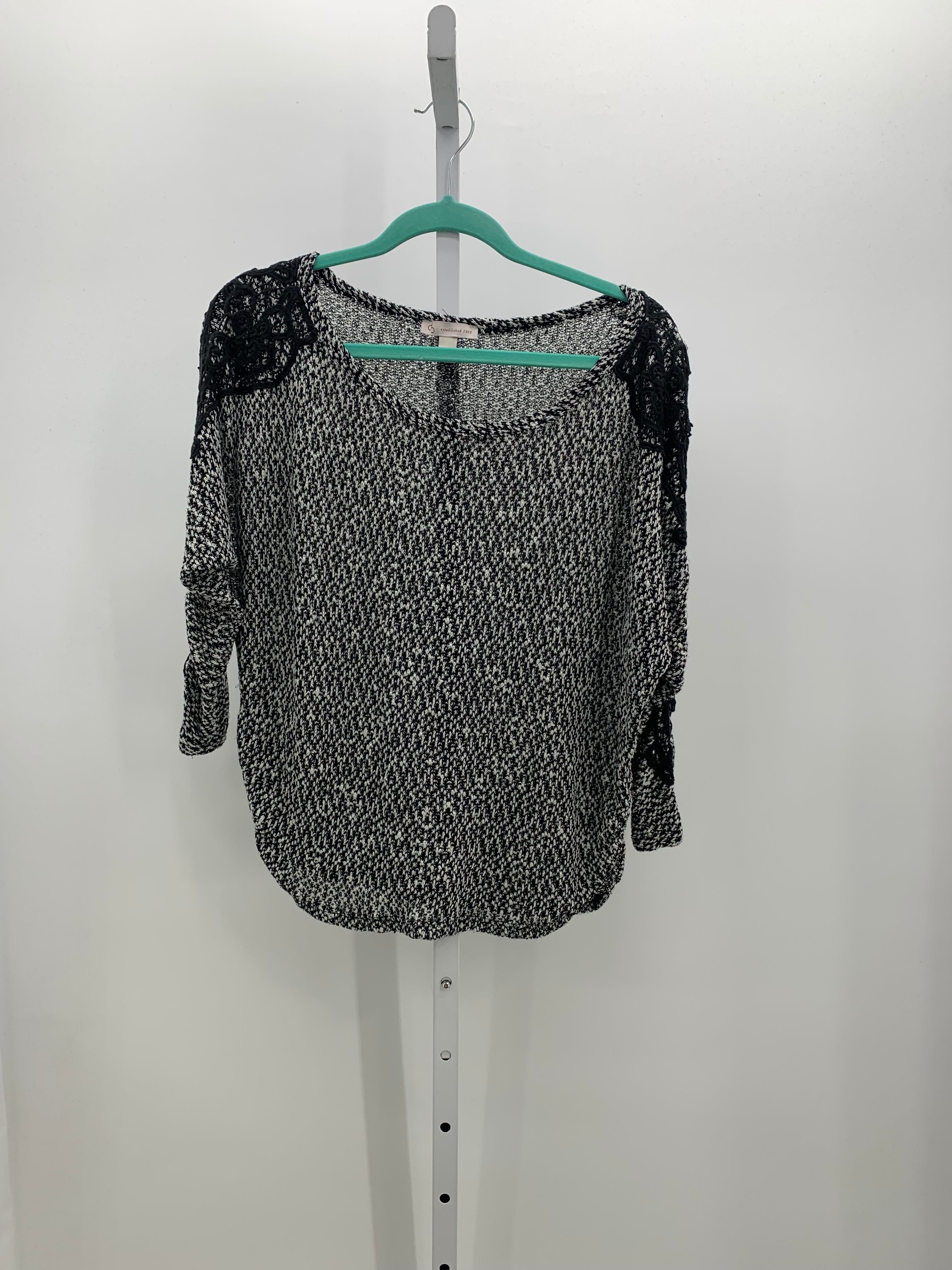db Size Medium Misses 3/4 Sleeve Sweater