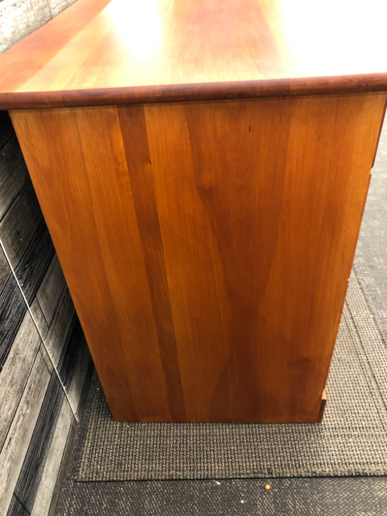 SOLID WOOD STUDENT DESK.