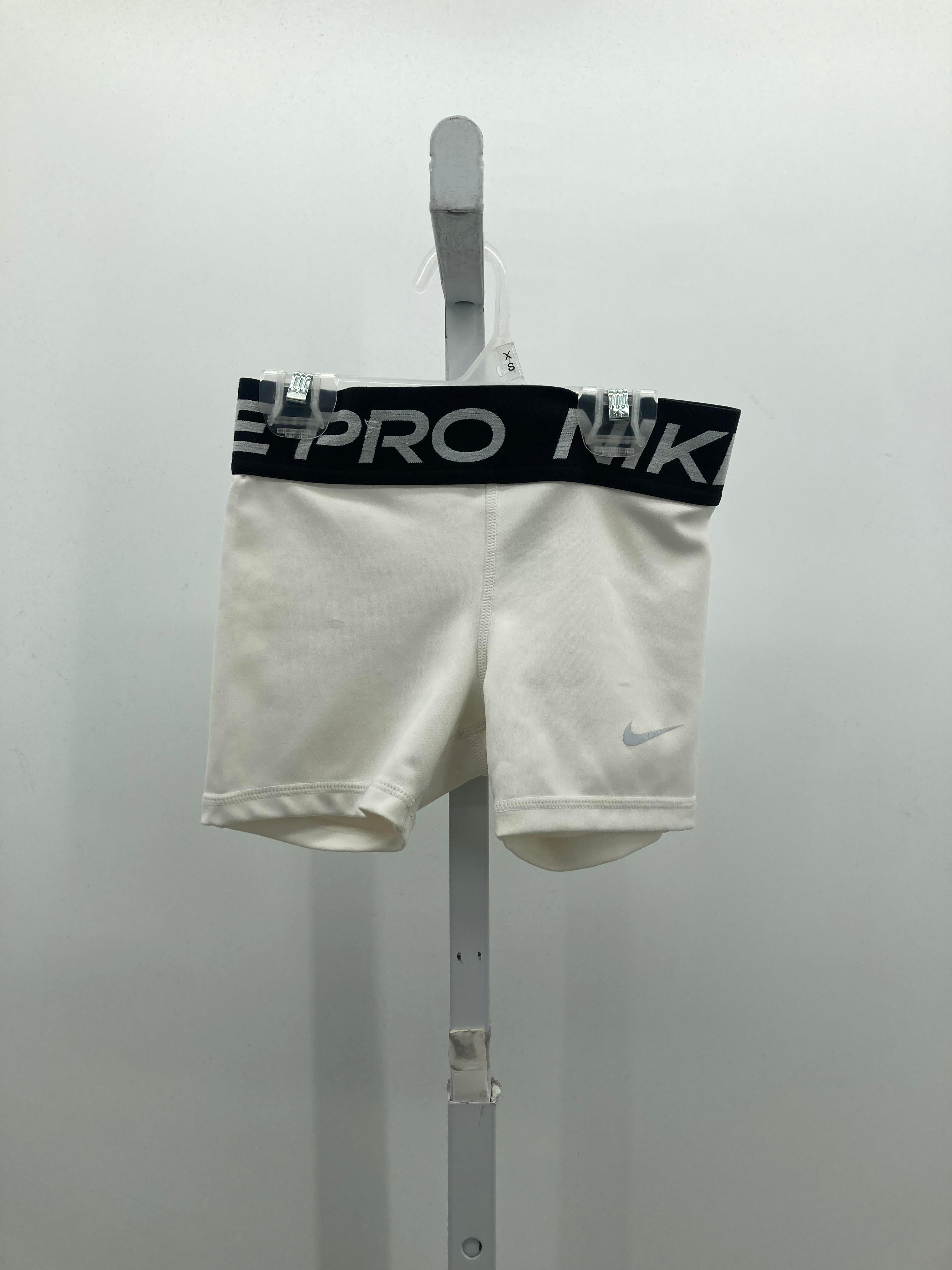 Nike Size 6-8 Girls Shorts