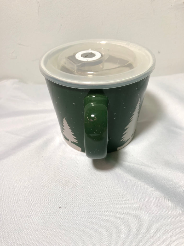 GREEN CHRISTMAS TREE SOUP MUG W LID.