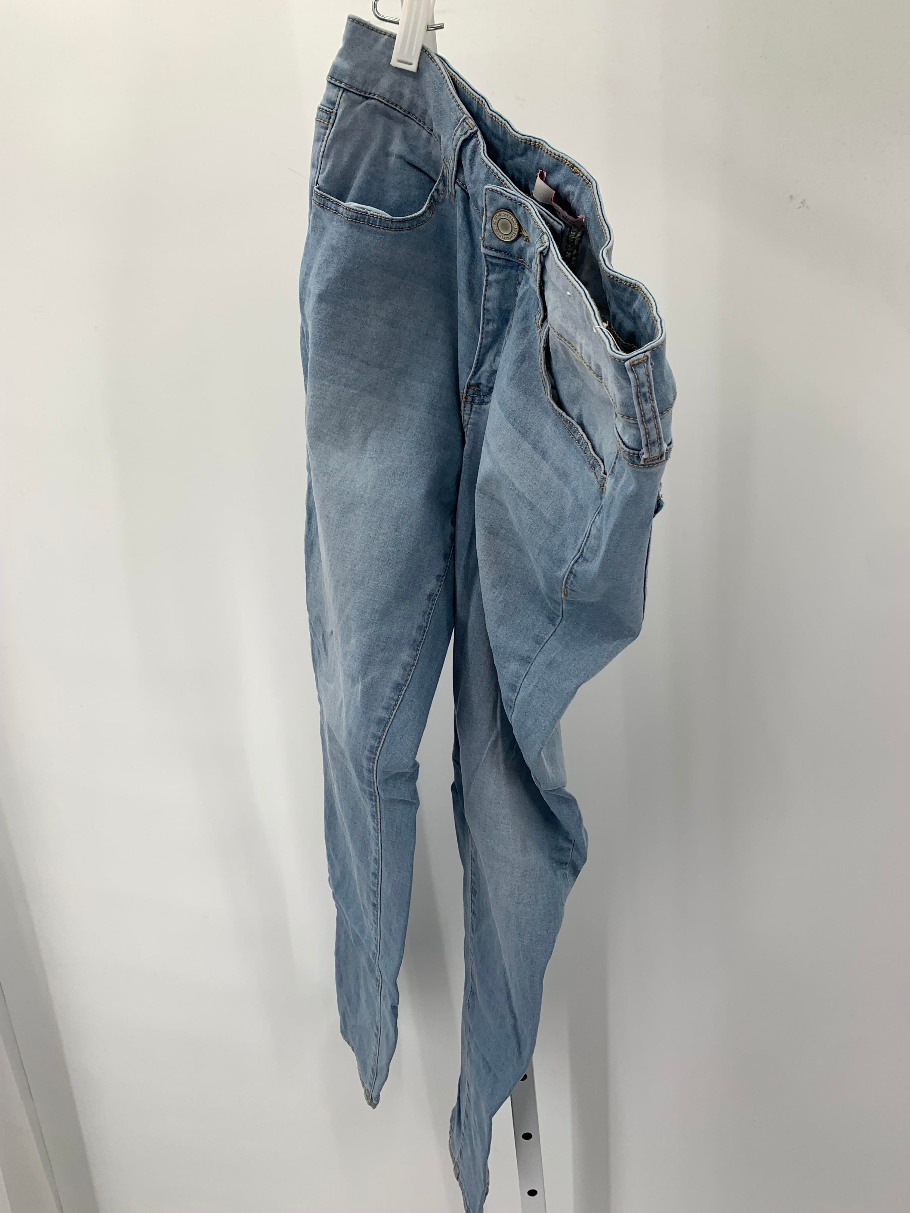 SO Size 9 Juniors Jeans