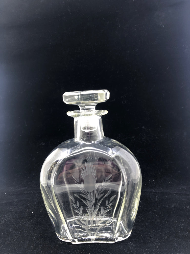 ETCHED FLOWER GLASS EMPTY DECANTER.