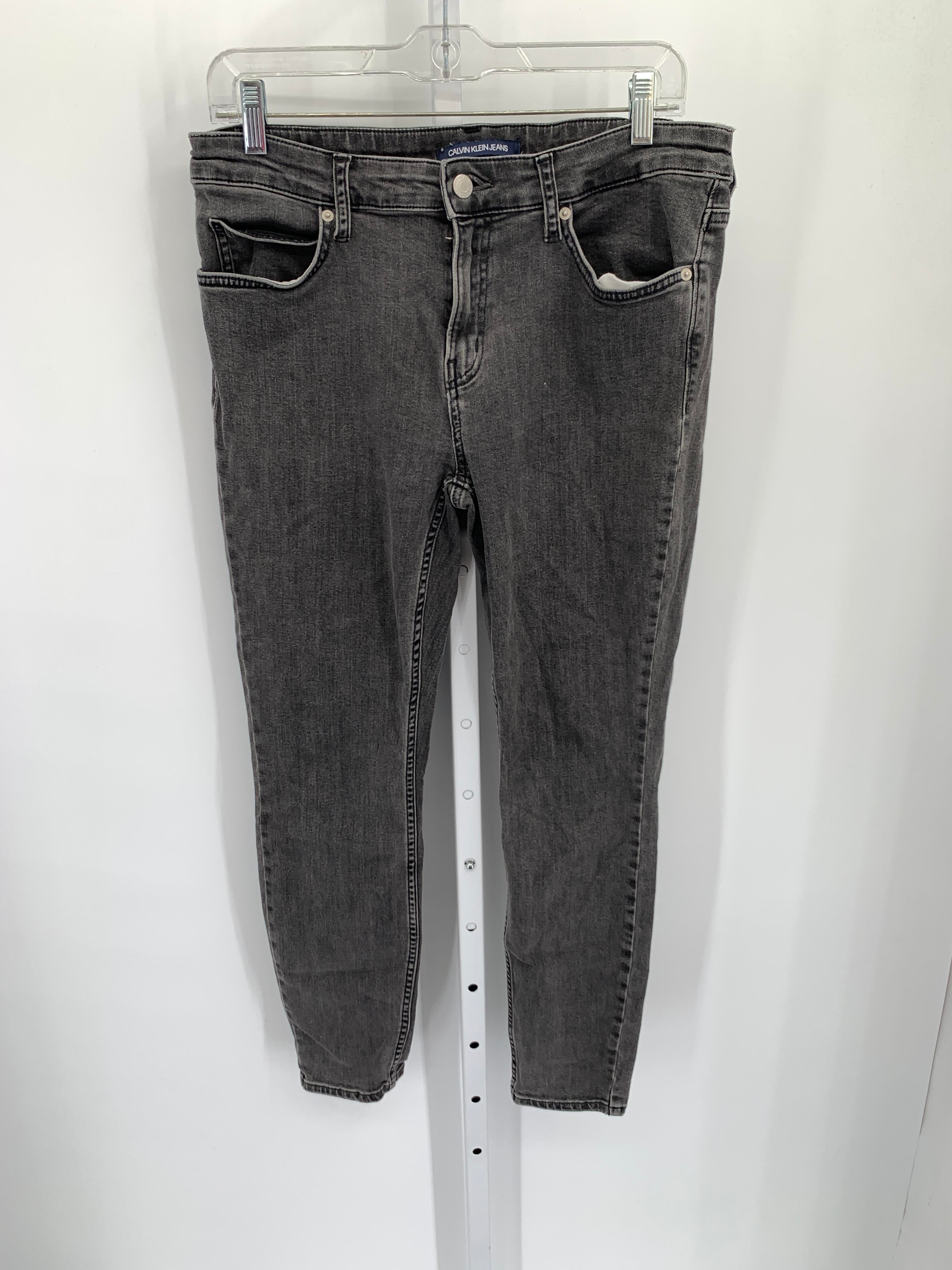 SLIM LEG DENIM JEANS