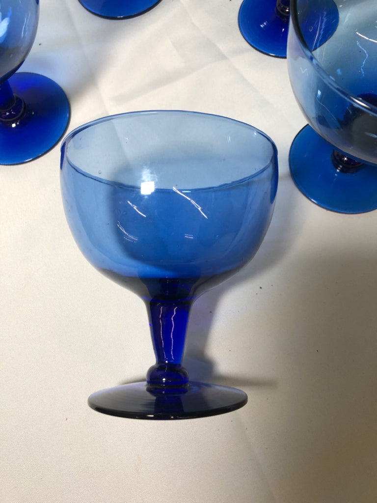 6 BLUE GLASS FOOTED SUNDAE CUPS.