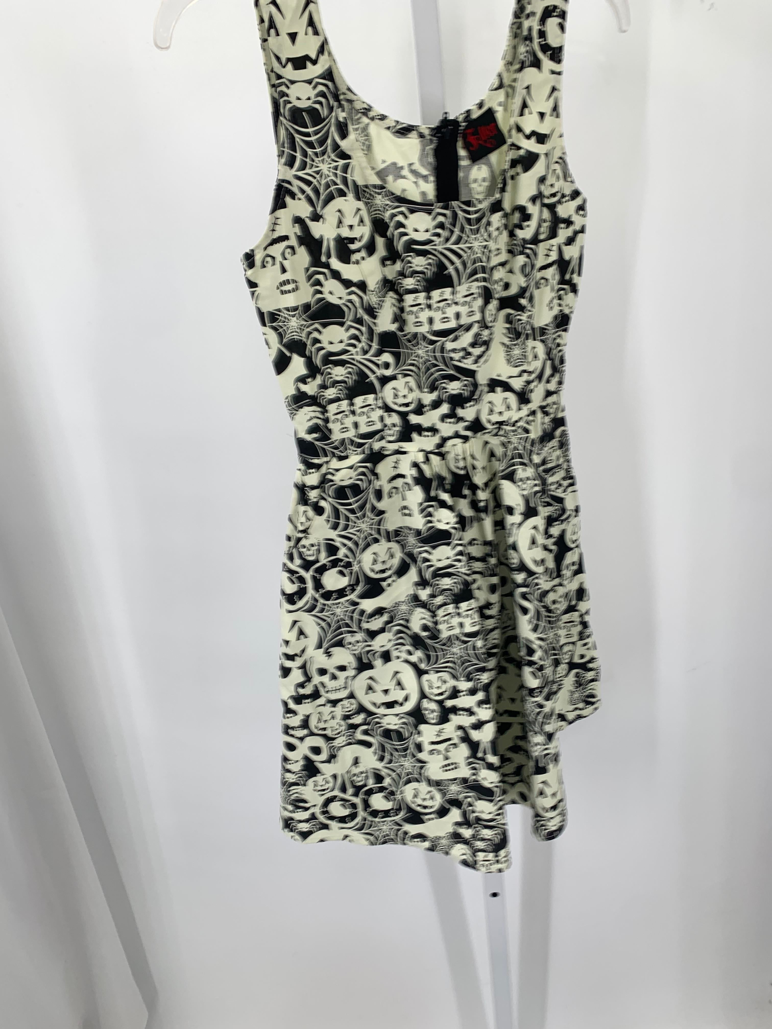 SLEEVELESS DRESS PUMPKINS WEBS.