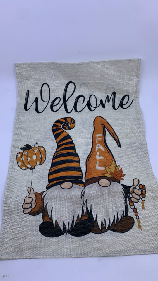 WELCOME GNOME FLAG.