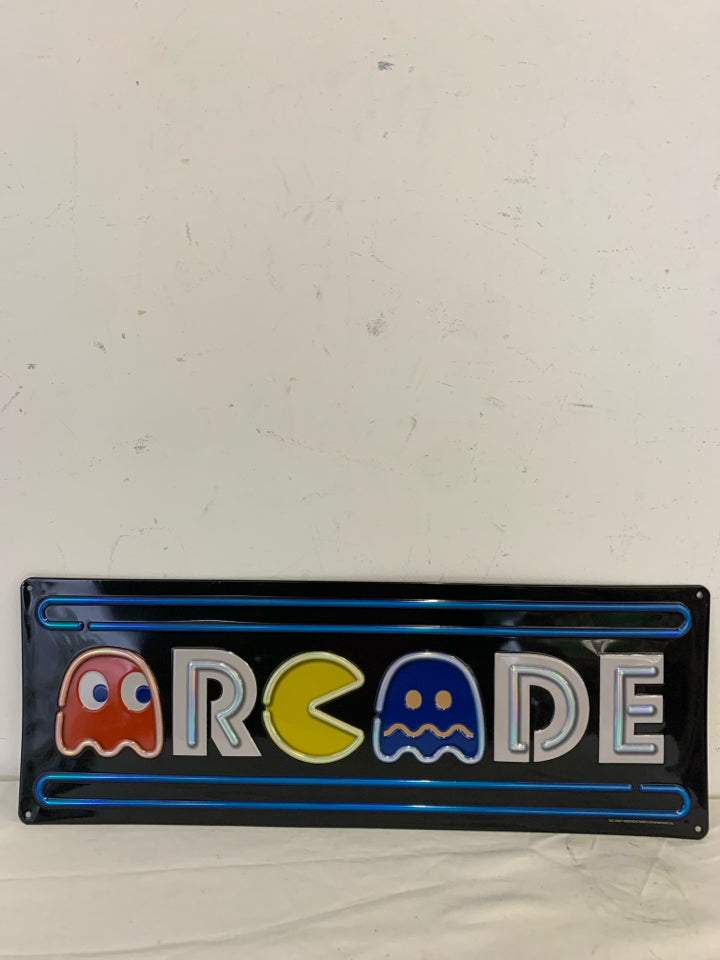 PACMAN ARCADE METAL SIGN.