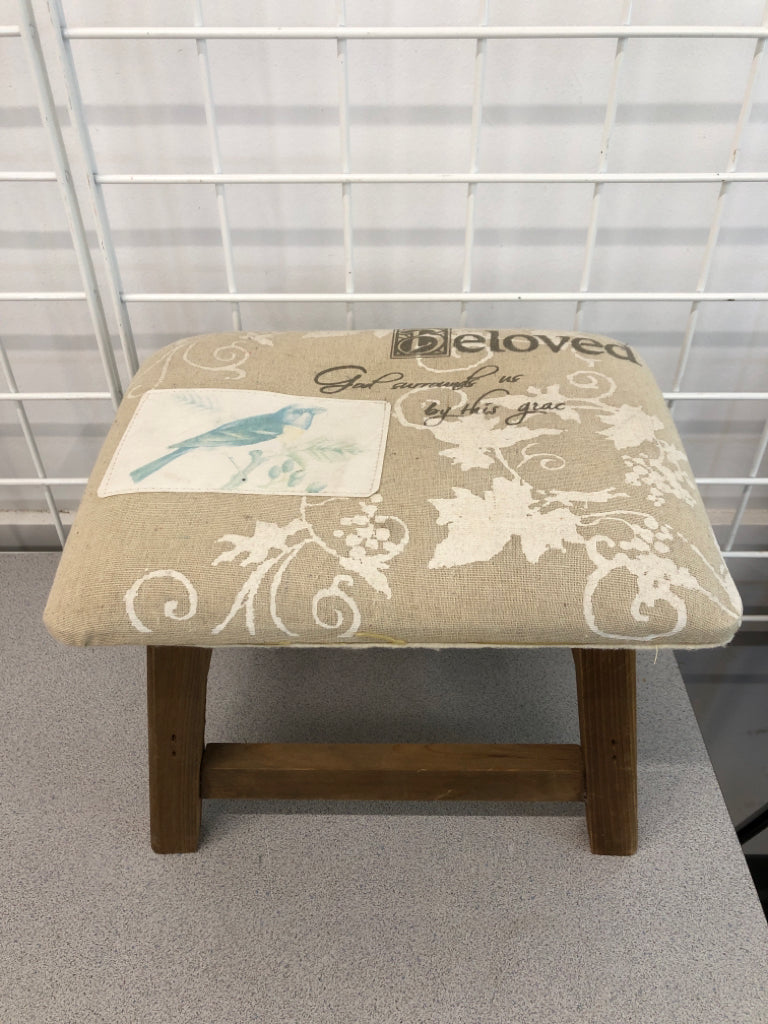 SM BIRD SCRIPT "BELOVED" FOOT REST.