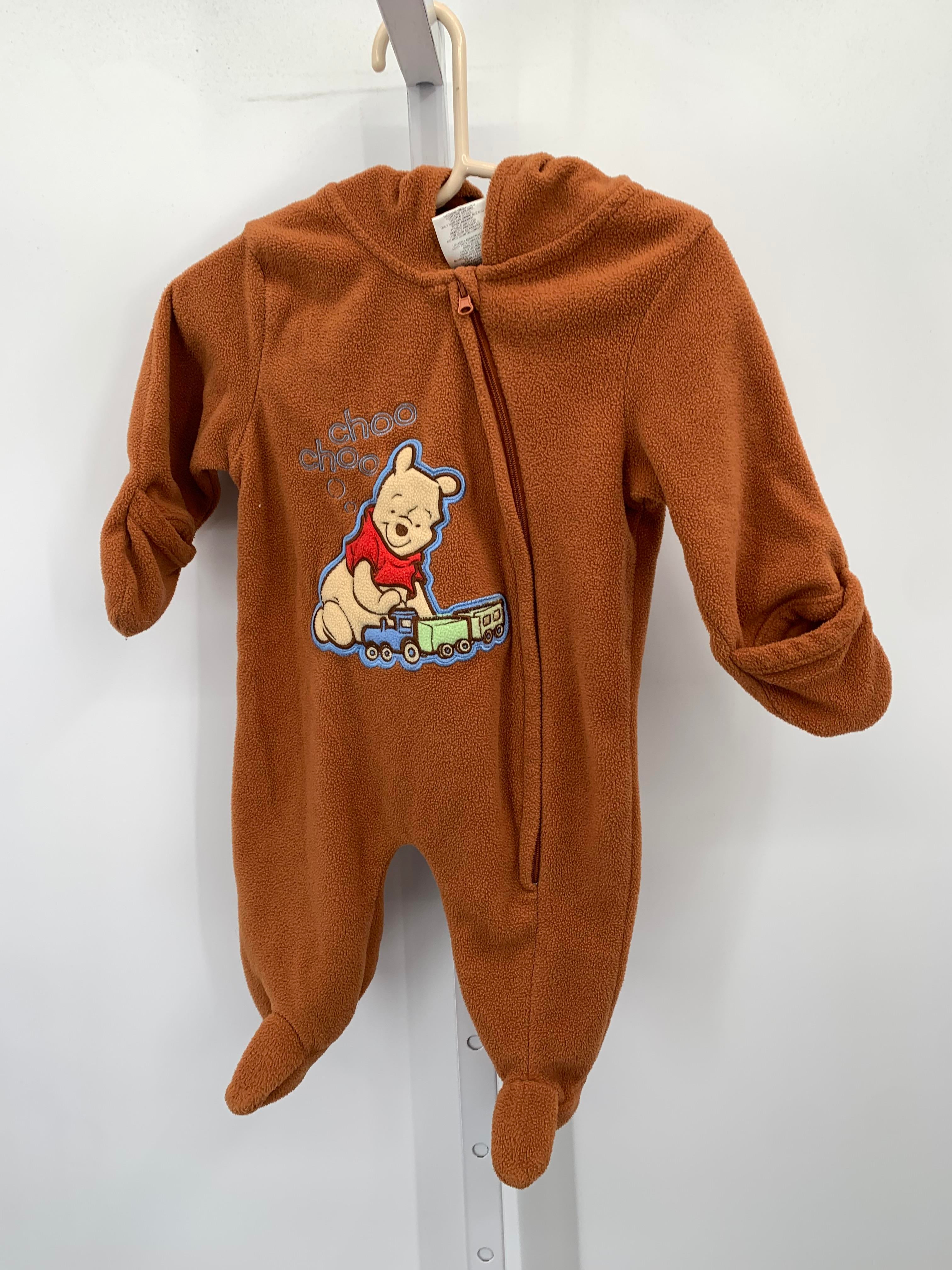 HOODED WINNIE THE POOH