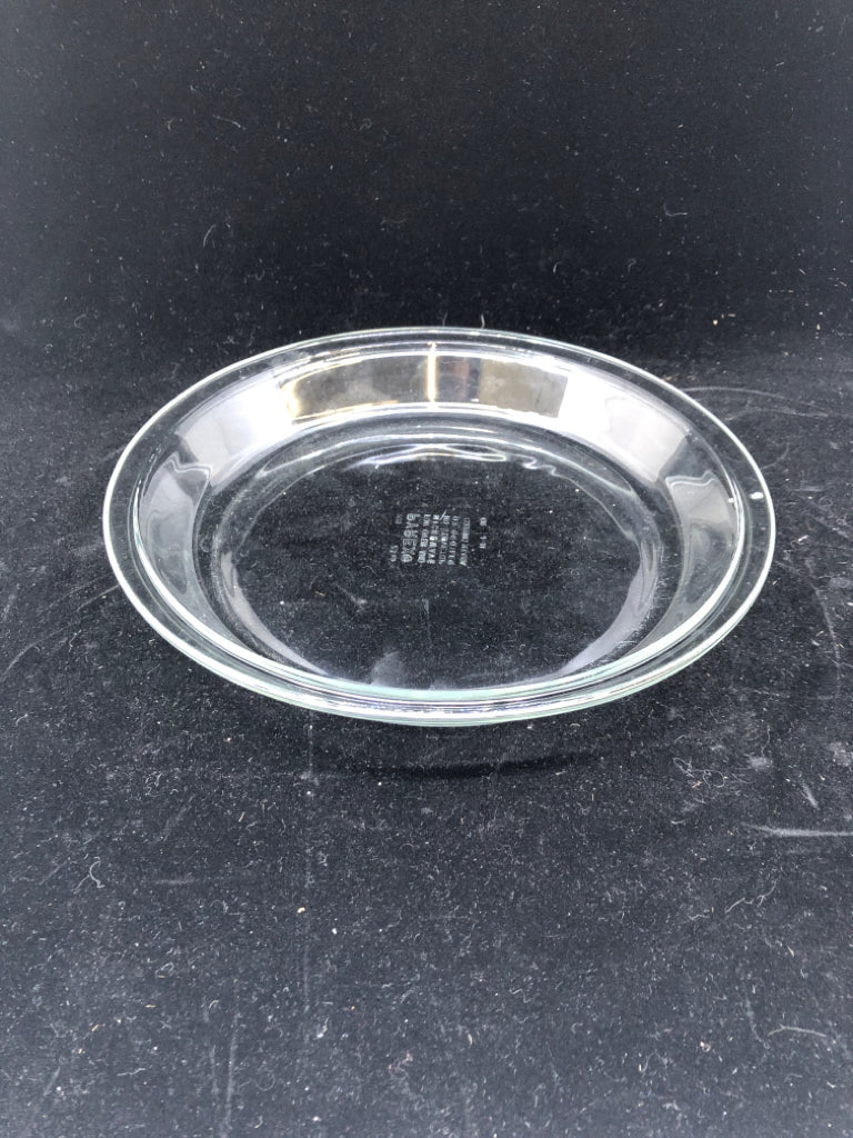 ROUND PYREX PIE DISH.