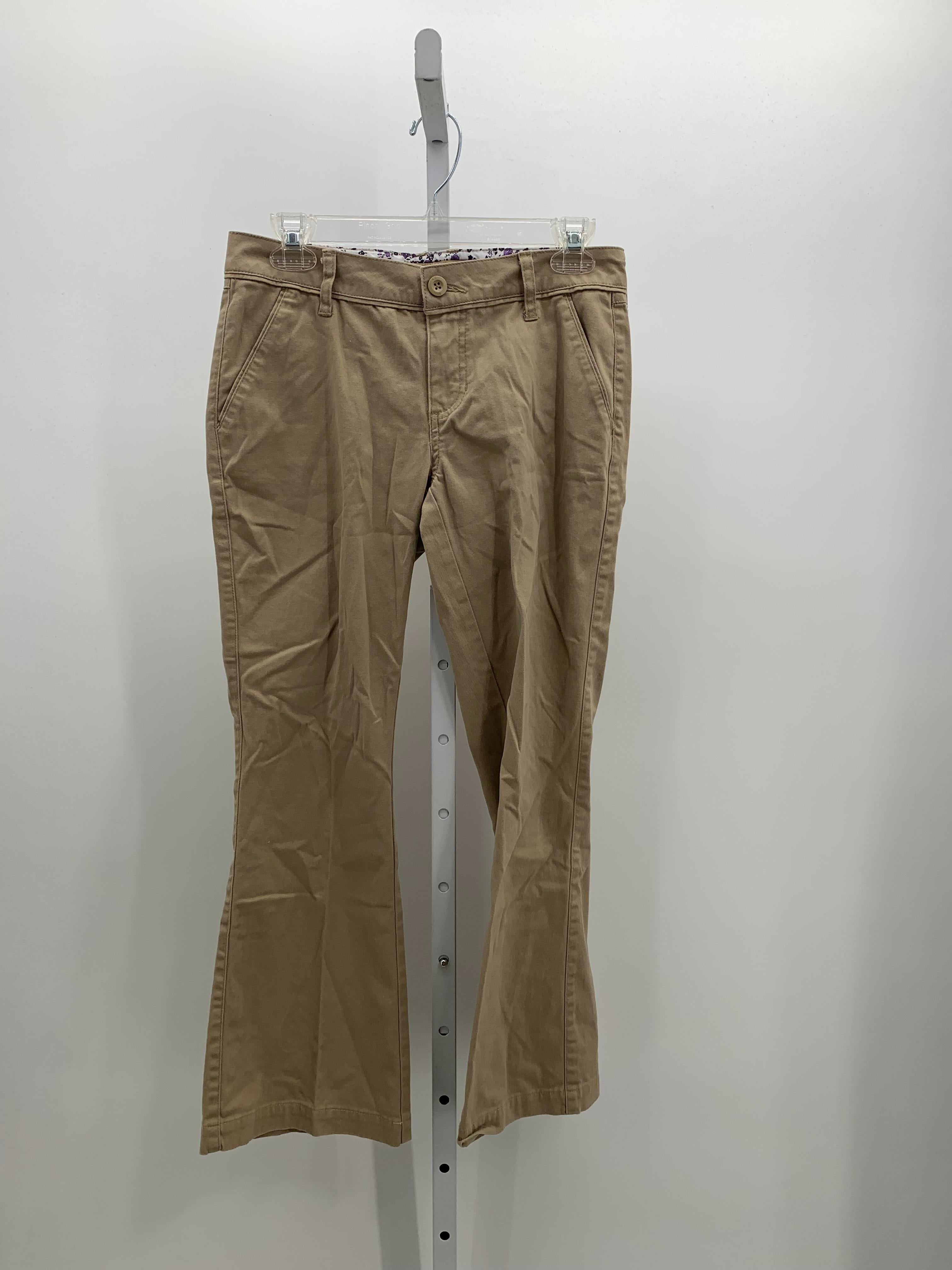 Arizona Size 5 Short Juniors Pants
