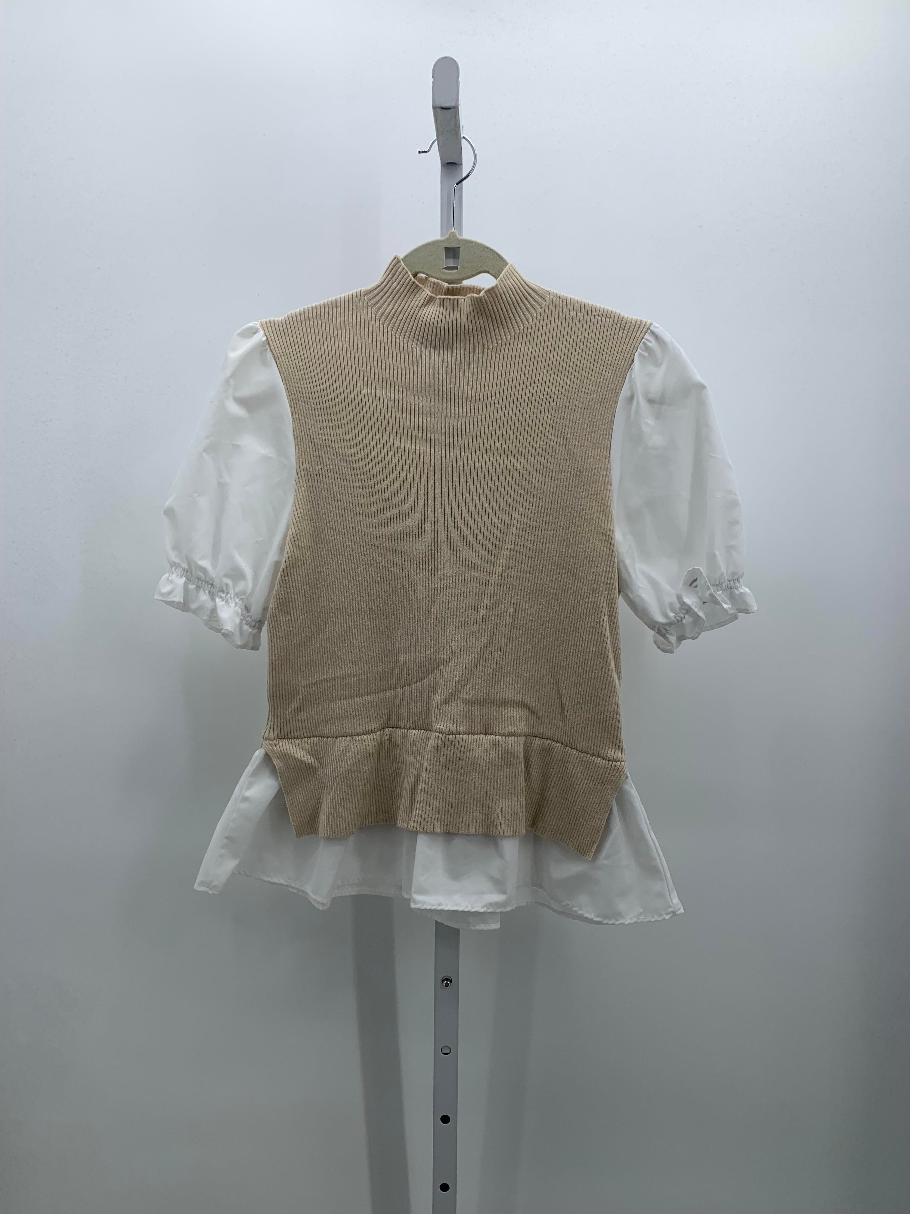 Size Large Juniors Short Sleeve Sweater