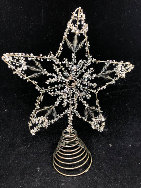 WIRE AND  BEADS STAR TOPPER.