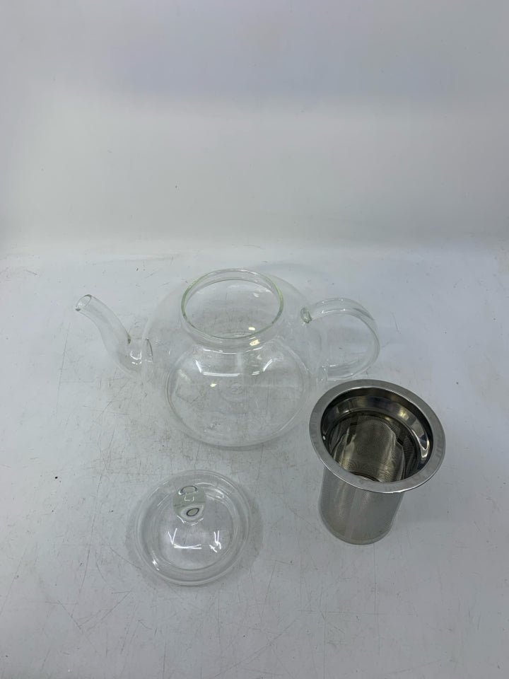 CLEAR GLASS INFUSER LEAF TEA POT.