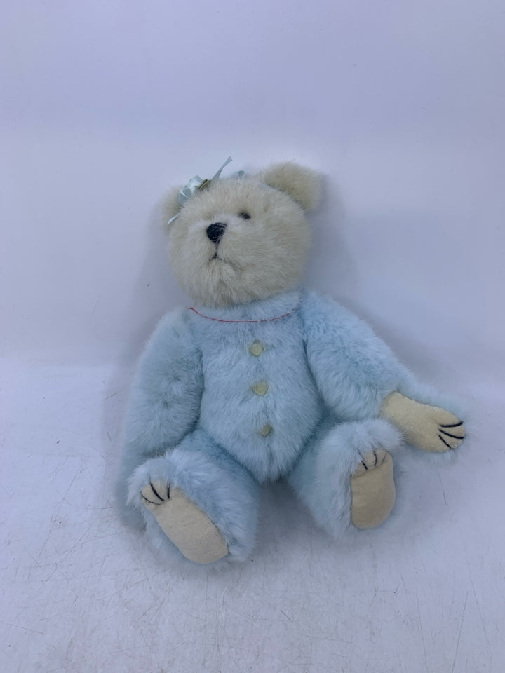 BLUE/WHITE BEAR W/ HEART BUTTONS BOYDS BEAR.