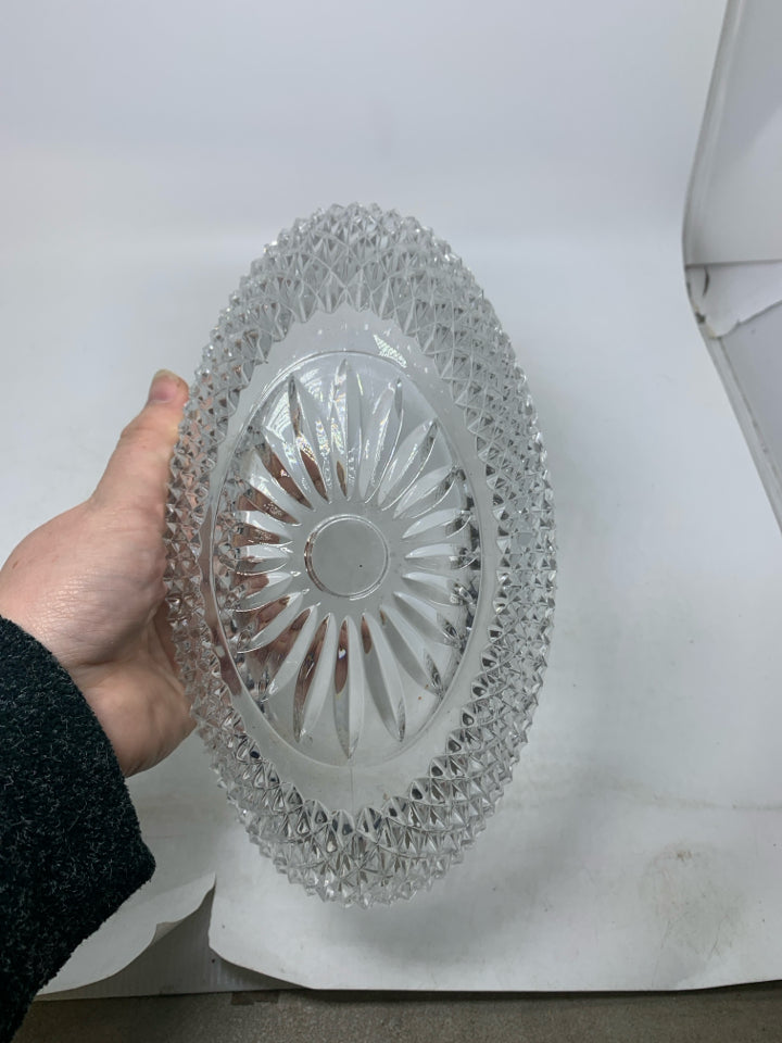 OVAL CRYSTAL TEXTURED DIAMOND PATTERN BOWL.