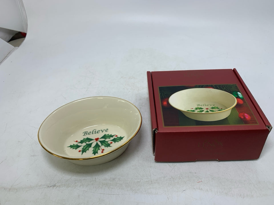NIB LENOX IVORY HOLIDAY OVAL BELIEVE DISH.
