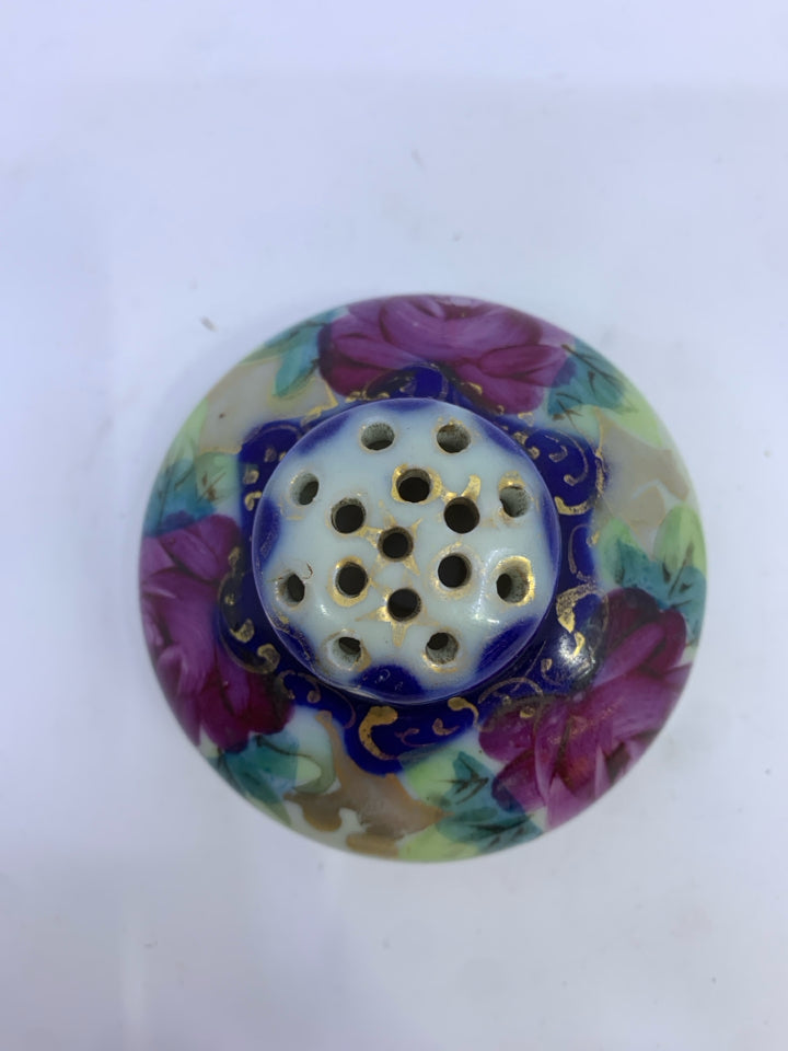 VTG PURPLE FLOWER PAINTED HAIRPIN HOLDER.