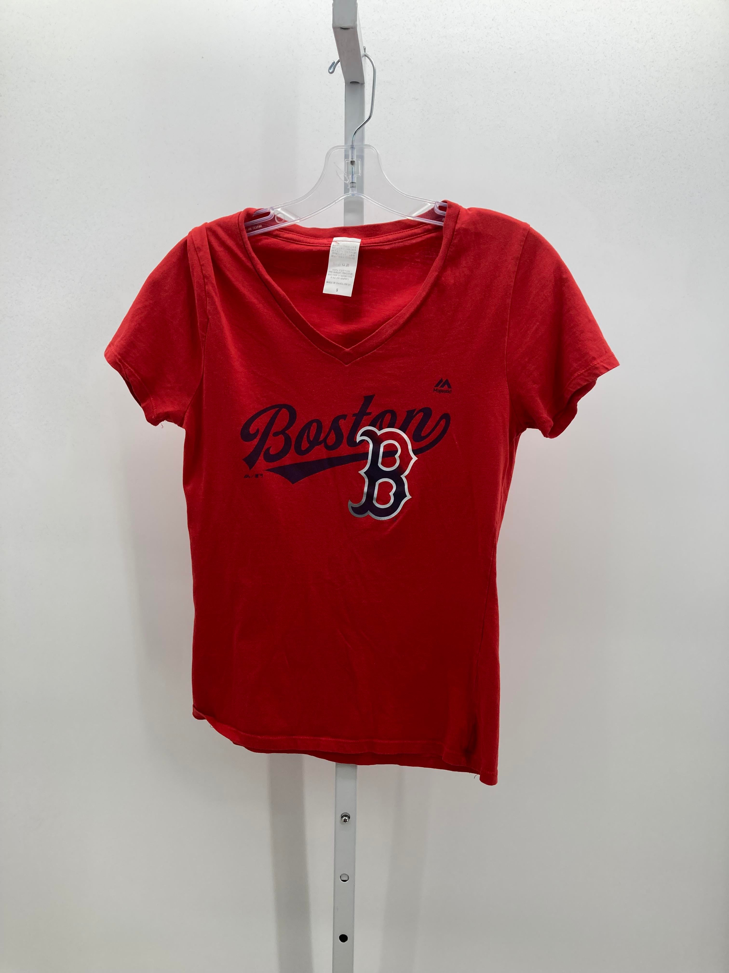 Size M Misses Short Sleeve Shirt