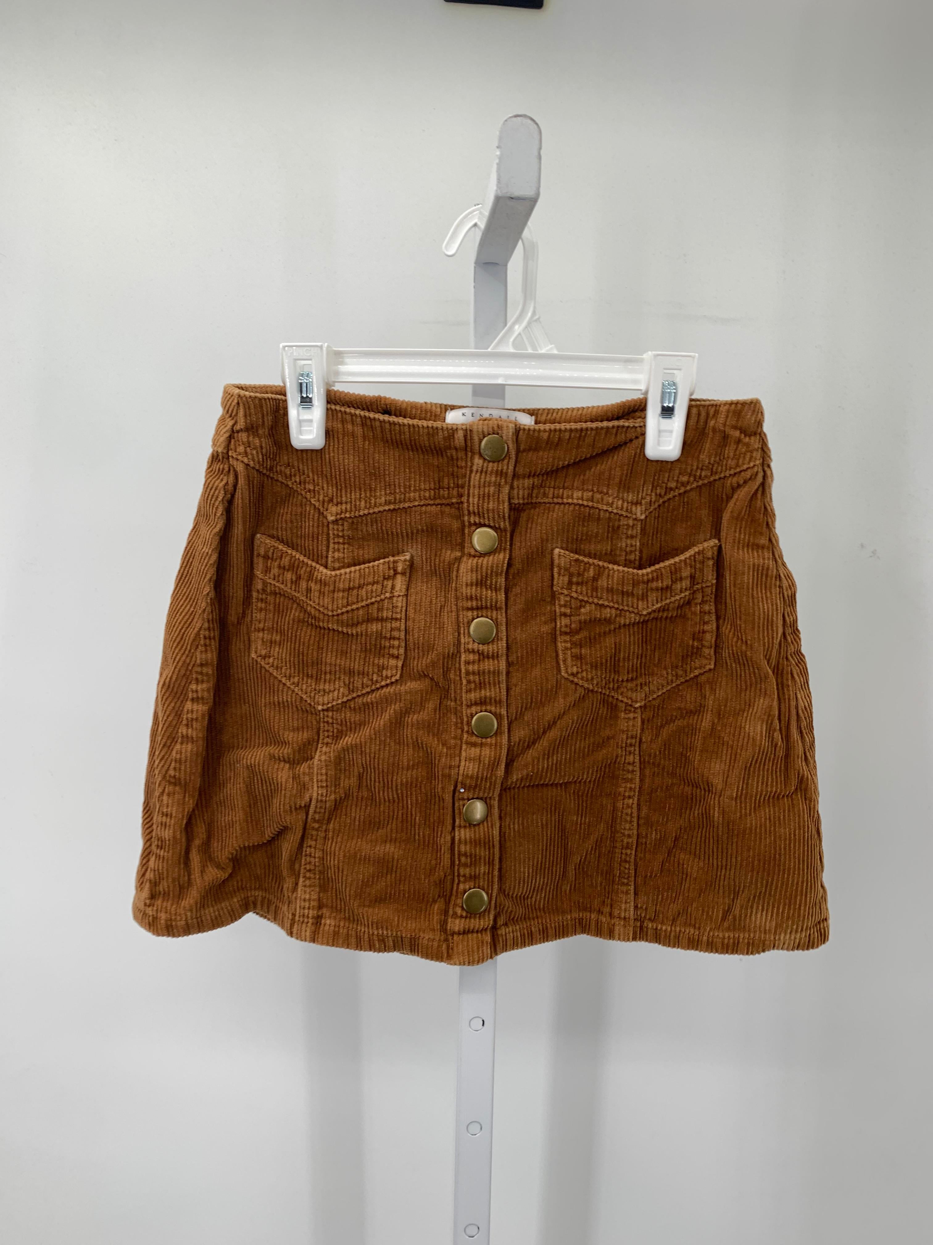 Kendall & Kylie Size 2 Juniors Skirt