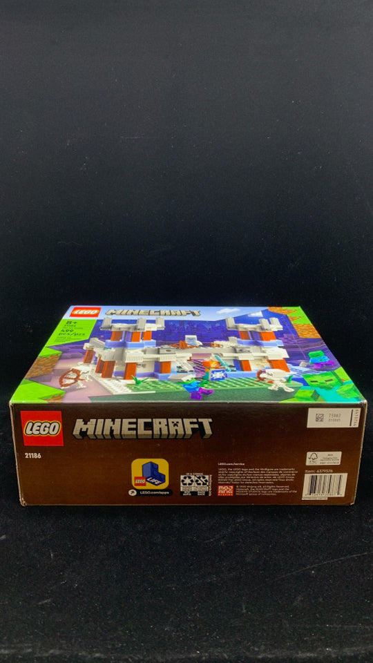 NIB MINECRAFT LEGO KIT 21186.