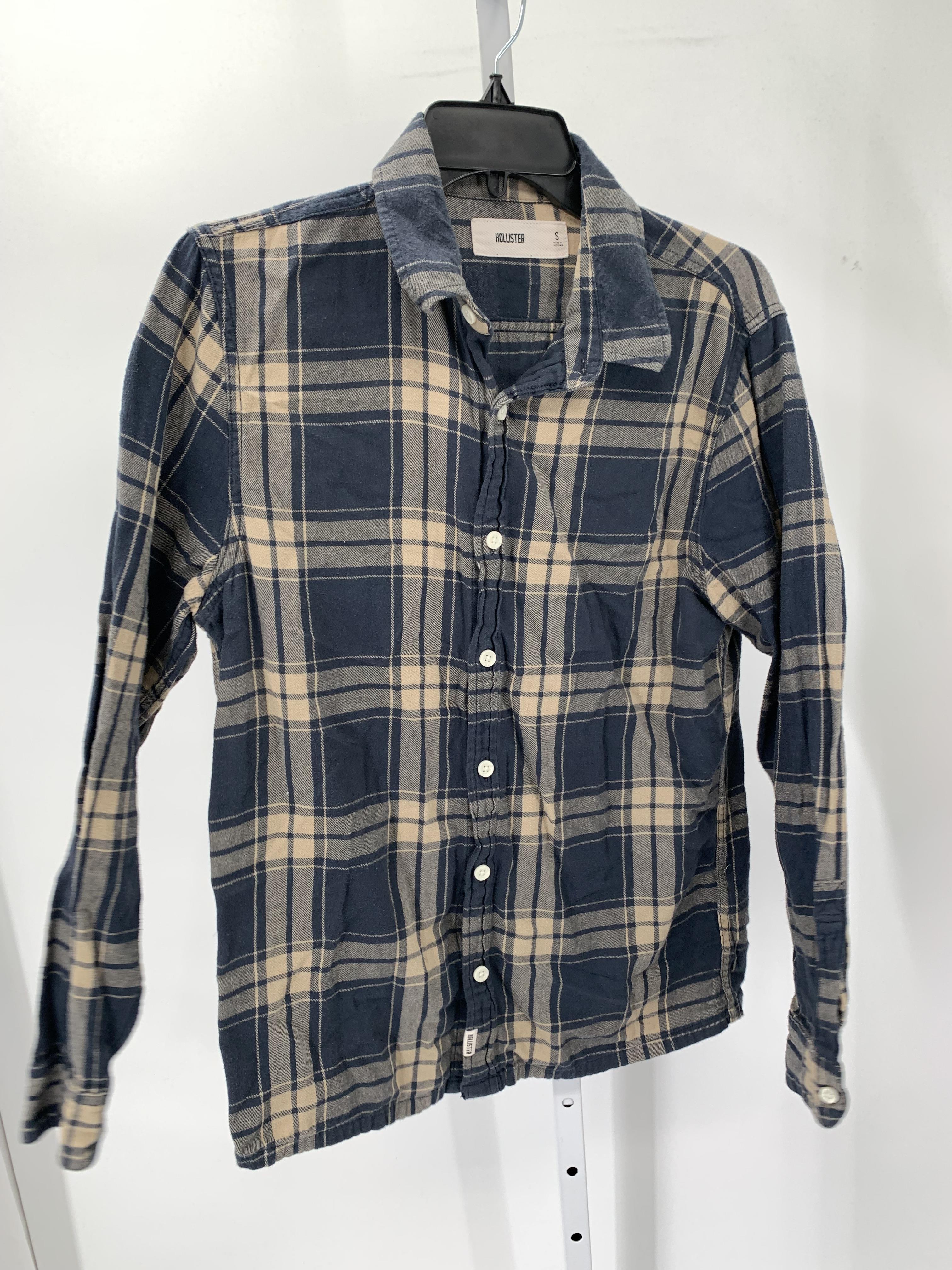 PLAID BTN DOWN