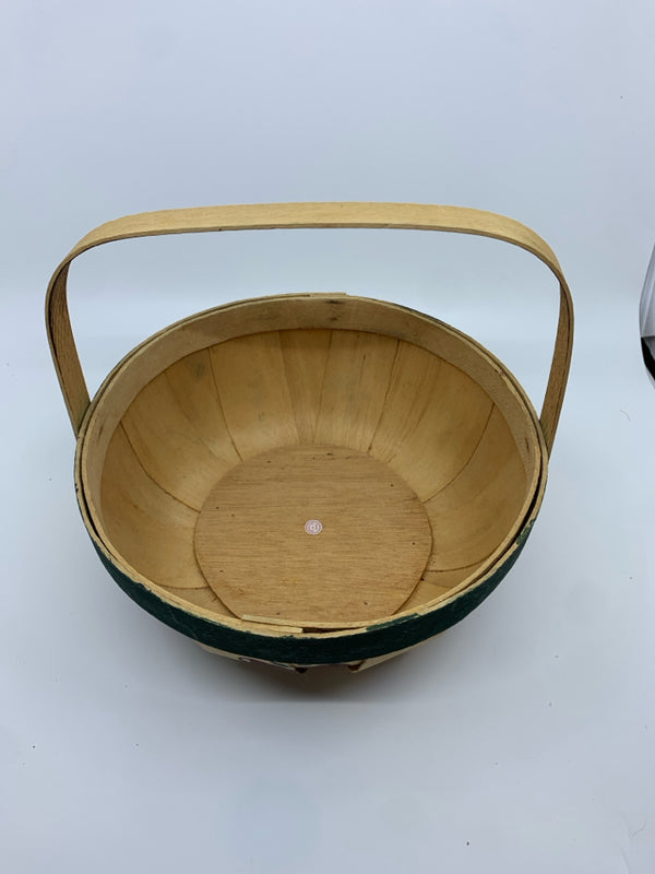 WOODEN APPLE BASKET W HANDLE.