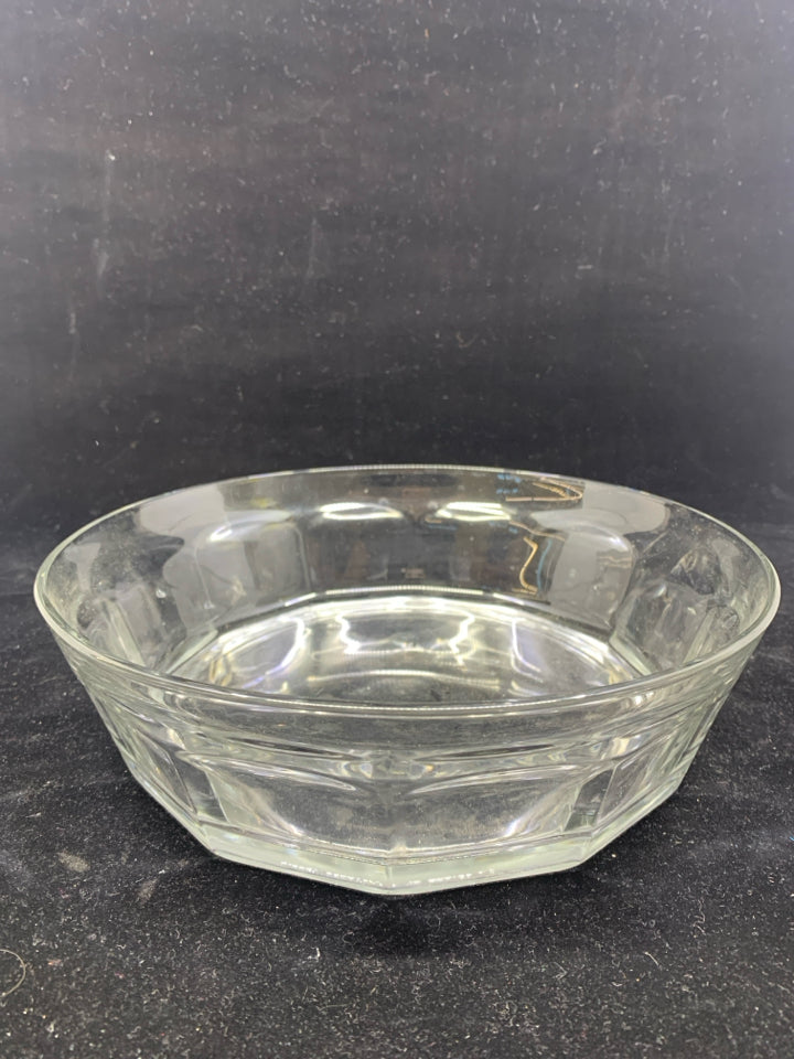 ROUND LIBBY LIGHTLY RIBBED BAKING DISH.